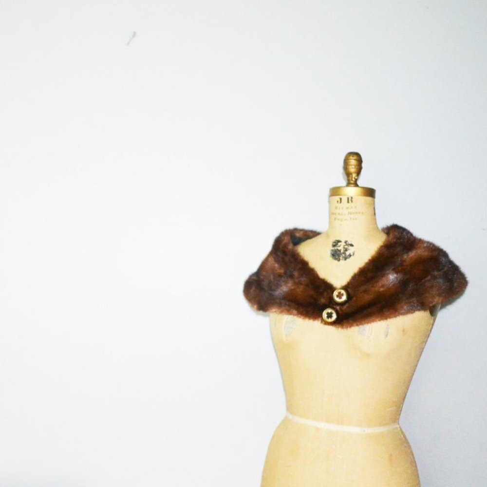 Vintage Real Mink Fur Collar with Button Closure